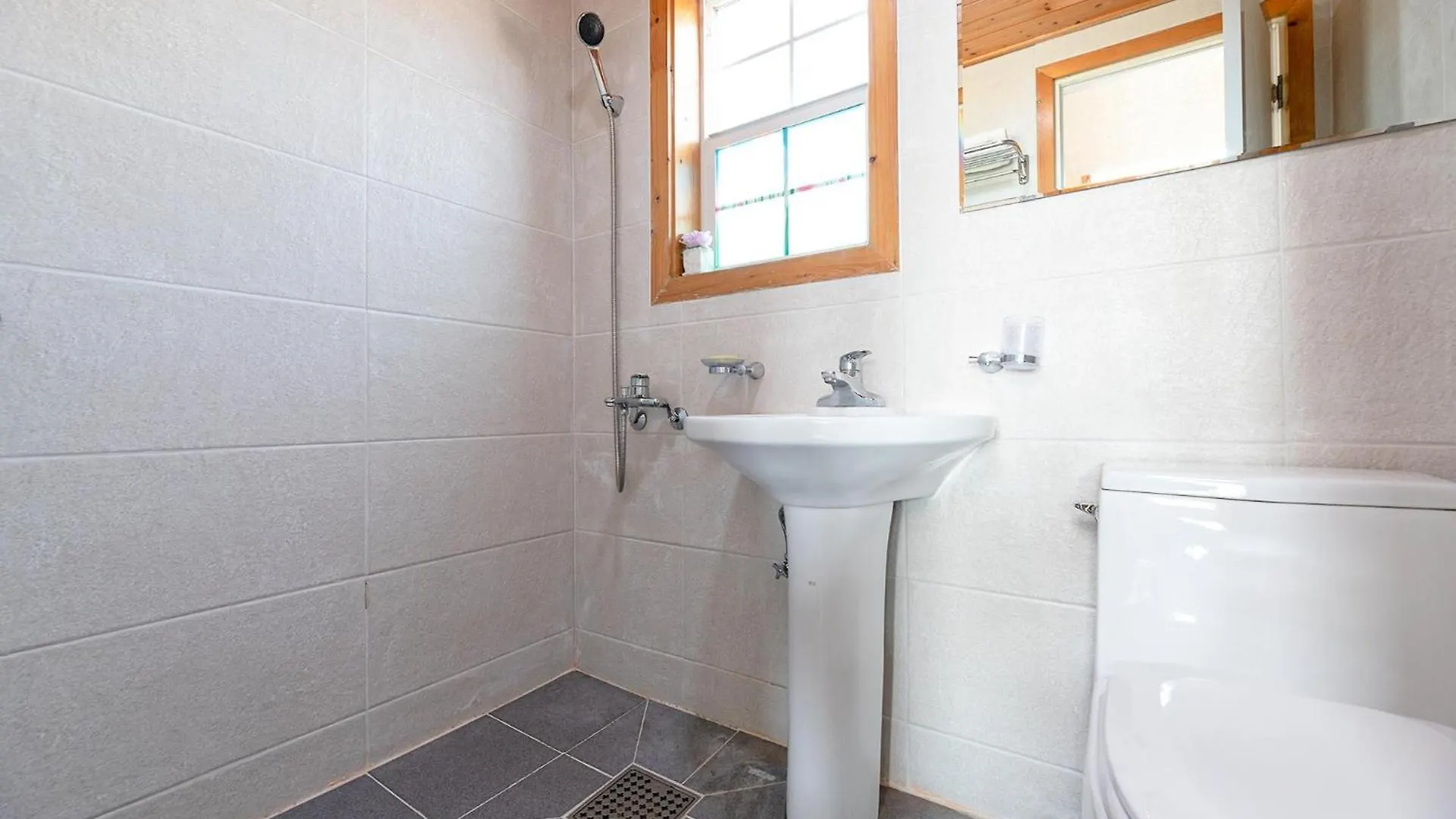 Ganghwa Western Beach Pension Incheon 4*,